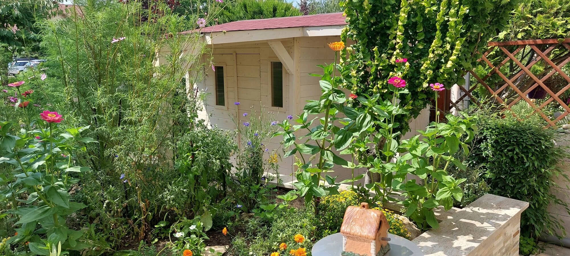 Sprievodca výberom záhradného domčeka (2. diel): Aké drevo a strešnú krytinu zvoliť?