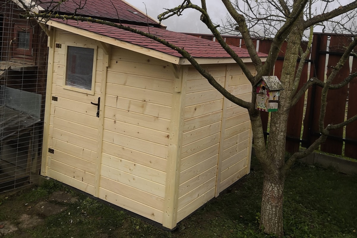 Záhradný domček na mieru upravený podľa požiadaviek zákazníka