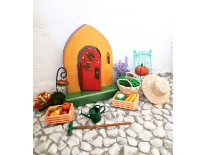 Dvířka pro domácího skřítka s větvičkami