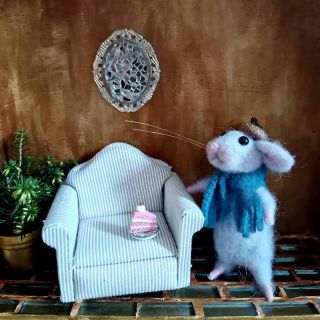 Malý bezbranný myšáček 🥹🥹🥹