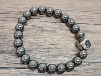 Náramek Hematit 8mm kostka