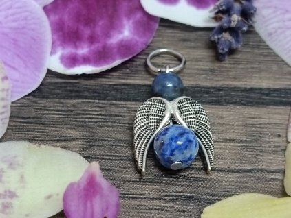 Přívěsek andílek lapis lazuli