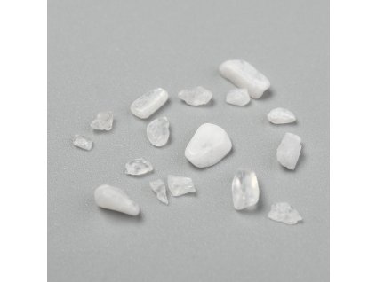 Měsíční kámen zlomky 3~9x1~4mm balení 10 gramů