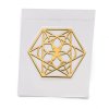 9459 1 ezotericka mosazna samolepka hexagon s kvetem zlata