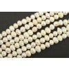 Perly říční bílé potato 8~9mm šňůra cca 36-38cm