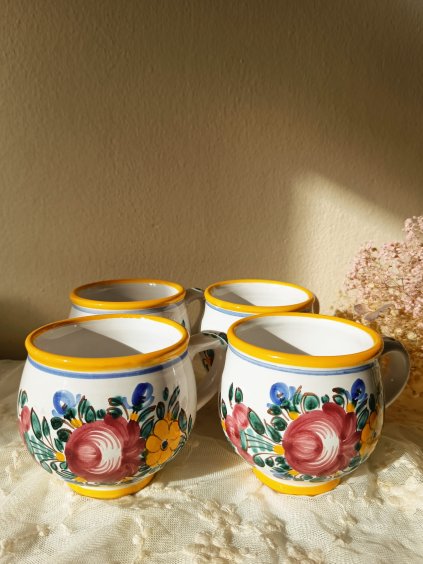 Tupeské hrníčky – ručně malovaná keramika z Moravy