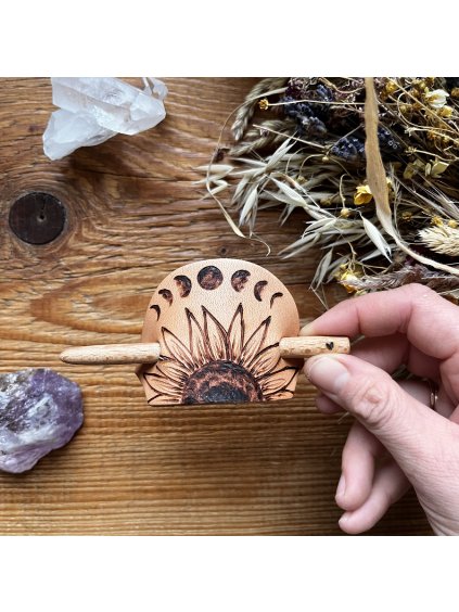 Kožená spona Slunečnice