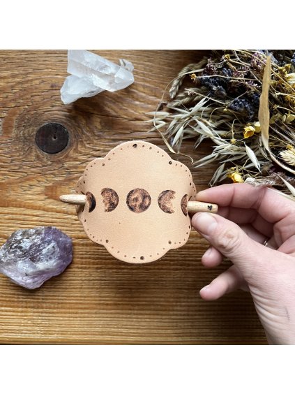 Kožená spona Fáze měsíce