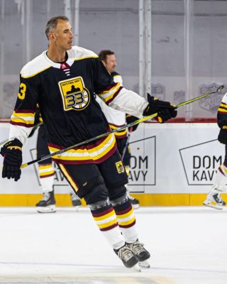 🏒💛 Boli sme pri tom! #33 Rozlúčkový zápas Zdena Cháru bol rozhodne plný emócii a sme nesmierne radi, že sme spolu s naším...