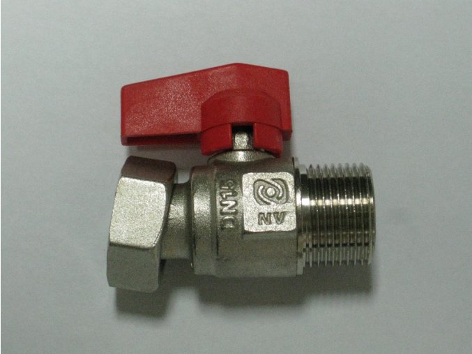 890-0018 Přímý kohout s převlečnou maticí 3/4" - červený