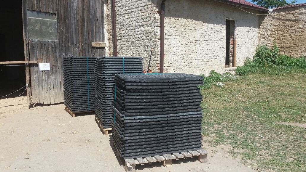 Podlahové desky v Malé rodině