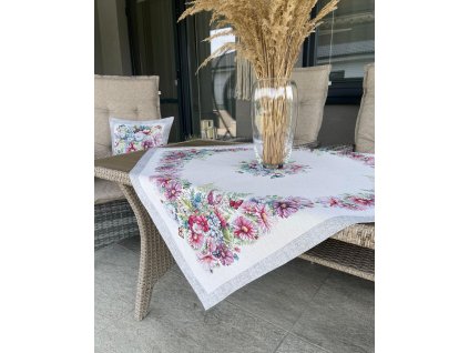 1d690844 45c3 4b4a 8fc3 0db50ea33847