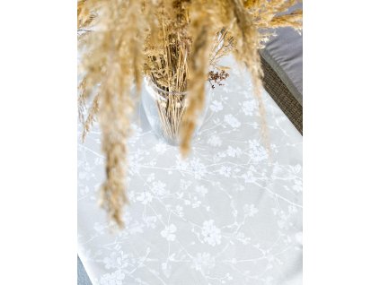 Potláčané obrusy a obliečky Violet P1 (Veľkosť 40x40 obliečka na vankúš)