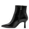 černé elegantní boty do špičky