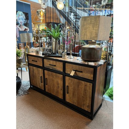 Komoda-Nagur-donate-mango (3)