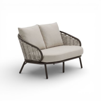 eb1aef8eb8f5789f9d6ab10df997f6a3f5438613 Photoroom