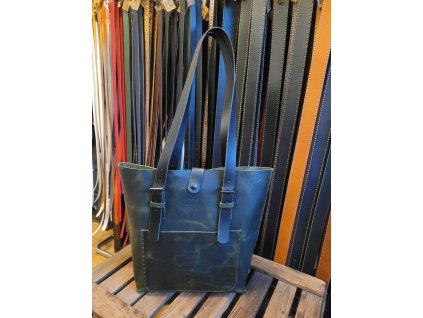 Taška zelená pull-up se zapínáním a přední kapsou