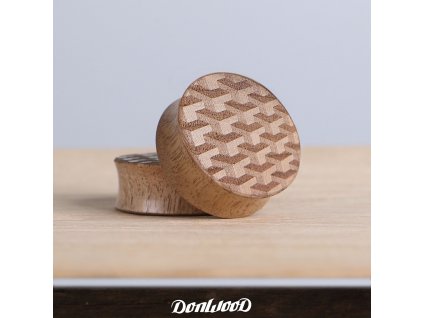 drevo-plug-do-ucha-orech-svetly-3d-design-donwood