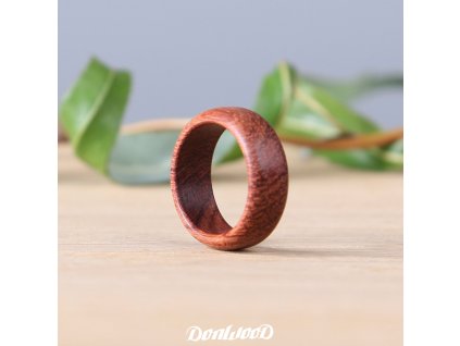 drevene-prsteny-bubinga-cerveny