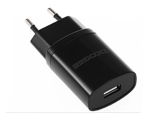 Levně Síťová nabíječka Doogee 2000mAh