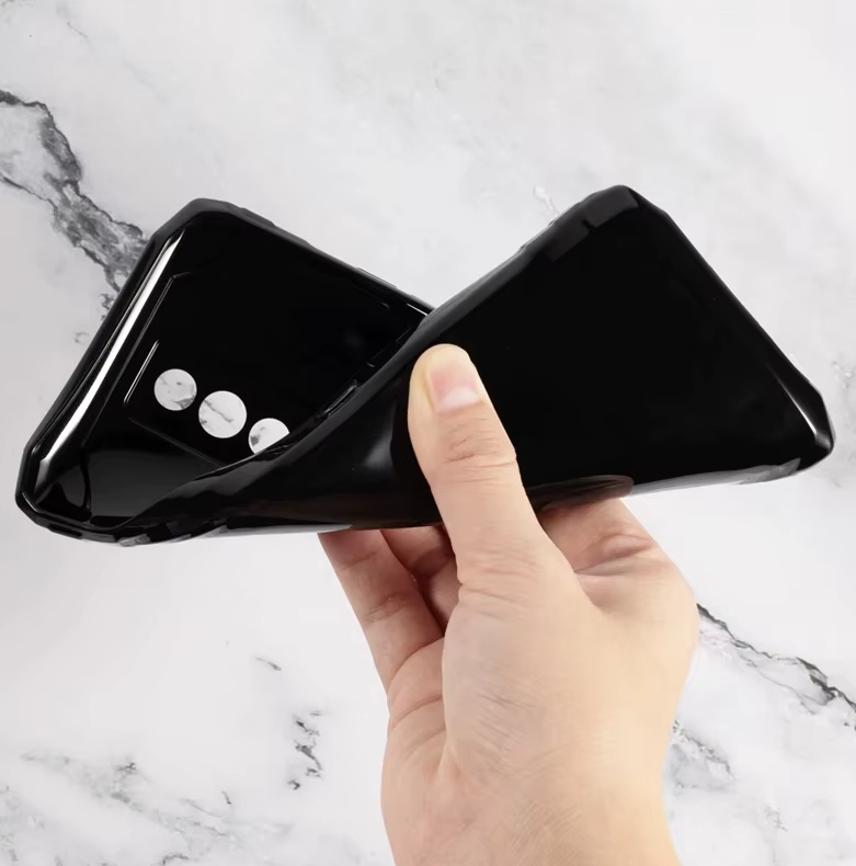 Levně Silikonový obal pro Doogee Blade 10 PRO Barva: Černá