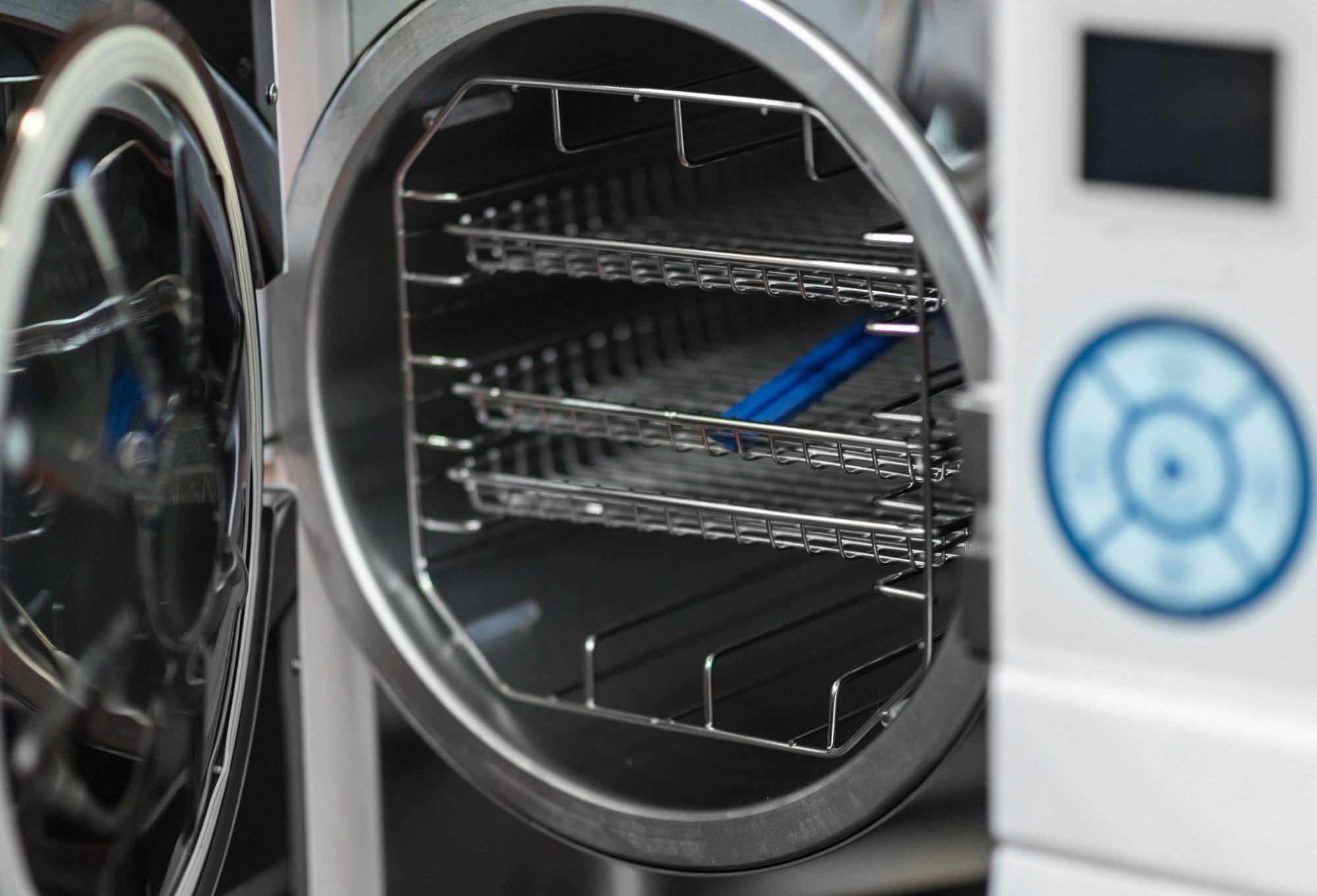 Jak vybrat ideální autokláv pro menší ordinaci: Kompletní průvodce