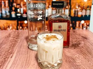 Vánoční koktejl Eggnog s Exotic Whip