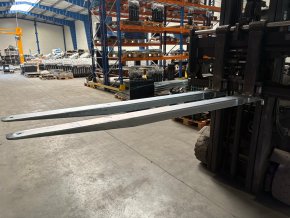Predlženie nosných vidlíc 2400mm na vidlice 150x60 mm ( 1 pár)