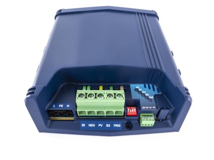 Nabíjecí zesilovač baterií 25 A - 3v1 zařízení