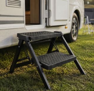 Usnadněte si život na cestách s dvojschůdkem Brunner Double 🚐 Pevný, stabilní a bezpečný pomocník pro každý karavan i...