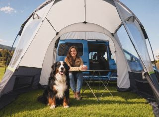 🐾 NOVÝ MAGAZÍN JE VENKU! 🚐❤️ Cestujete s karavanem a váš čtyřnohý parťák nesmí chybět u žádného dobrodružství? 🐶🏕️ Právě...