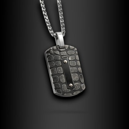 Pánský ocelový přívěsek Aldren – destička s industriálním designem (1)