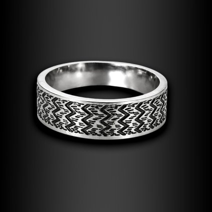 Pánský ocelový prsten Kalir s vybrušovaným vzorem (1)