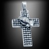 Pánský ocelový křížek Crux Orans se sepjatými rukama (1)