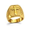 Pánský ocelový prsten Almafir ve zlatém provedení s křížem (2)