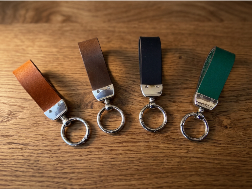 Firefly Gemini Flash Leave the recorded leather key organizer exactly as it is. Keep the exact color of th 534573