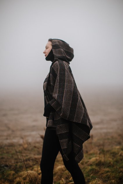 Dámske vlnené pončo