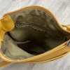 Kabelka crossbody David Jones X920 žlutá
