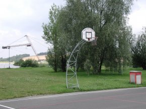 Streetball konstrukce DOR-SPORT, oblouková, do bet. základu