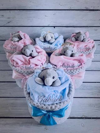 Další vítání občánků❤️ Tentokrát i s vyšitým jménem👶#dortnedort #plenkovydort #tortanetorta #darekpromiminko #radost