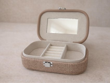 sperkovnice kremova otevrena dotek radosti (1)