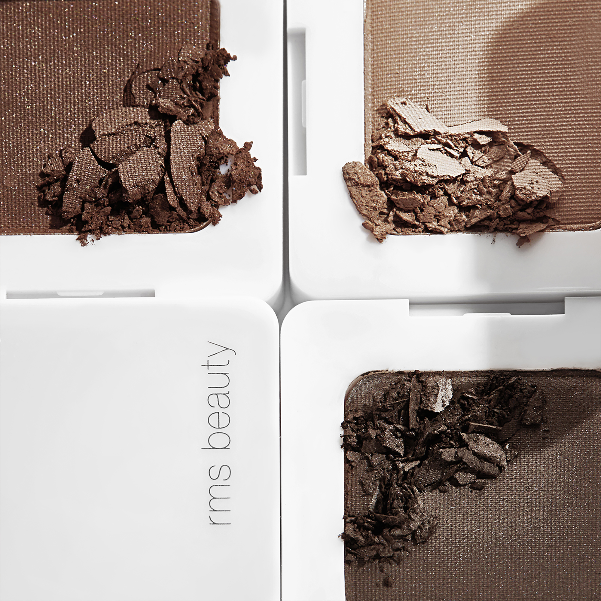 RMS Beauty Pudr na obočí Back2Brow – přirozeně upravené obočí
