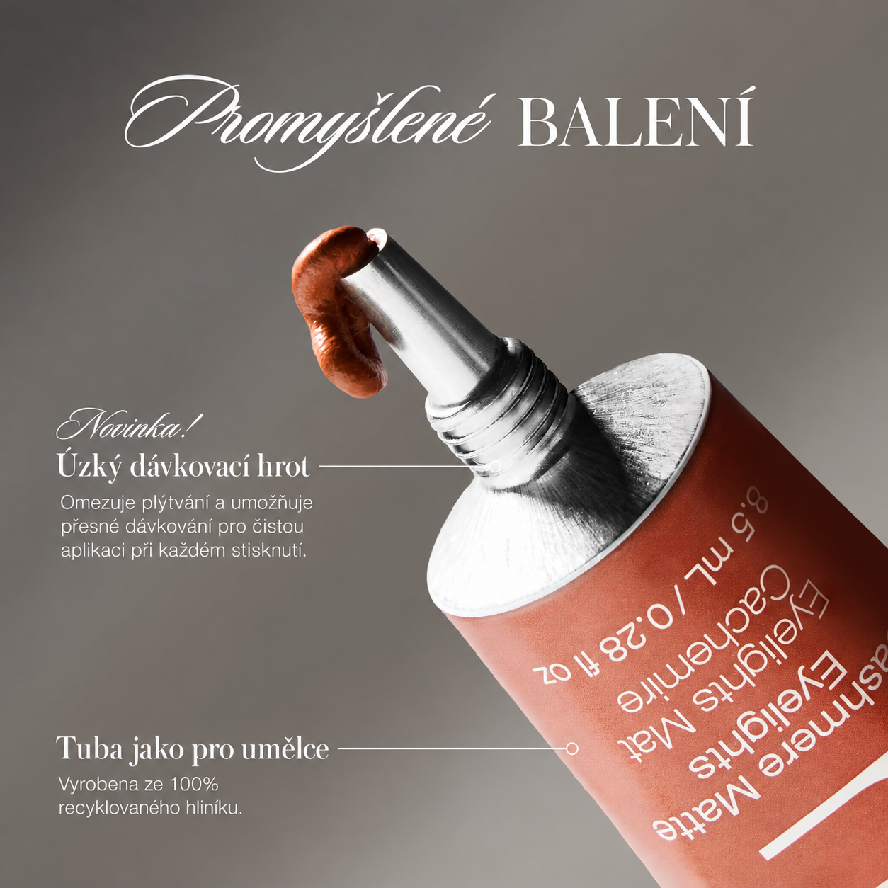 Balení a aplikátor stínů RMS Beauty Cashmere Matte Eyelights
