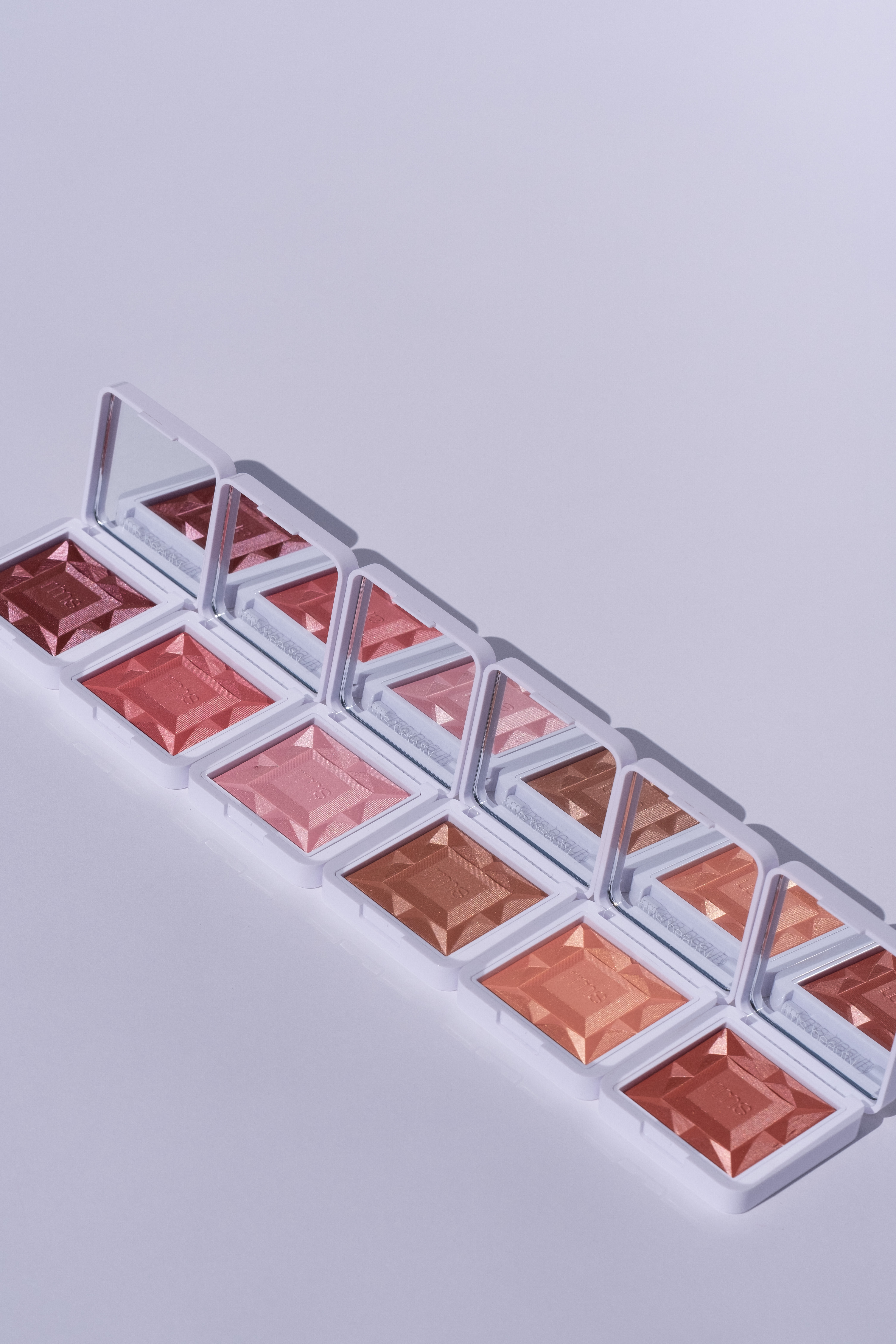 Odstíny tvářenky RMS Beauty ReDimension Hydra Powder Blush