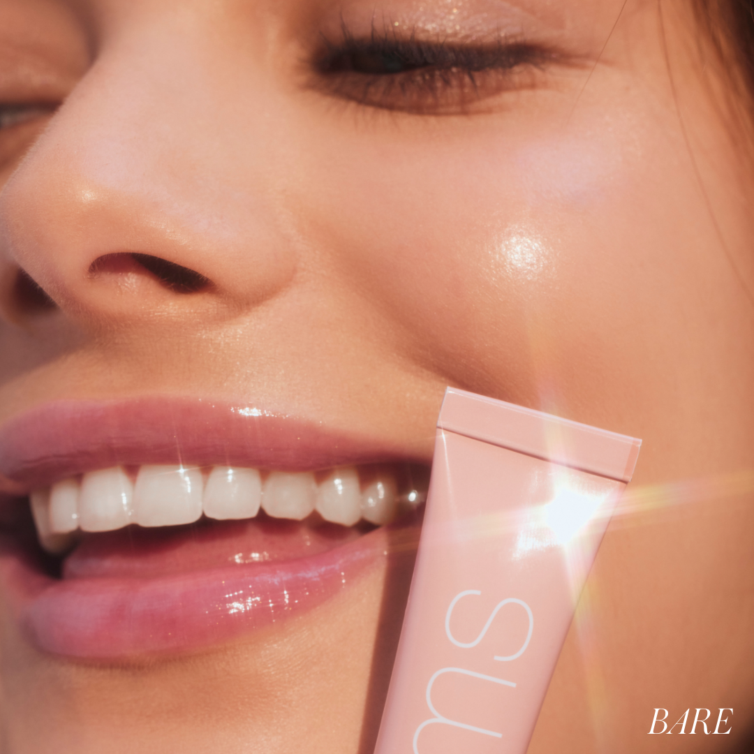 Modelka s leskem RMS Beauty Liplights