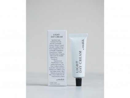 5781 by mukk light day cream
