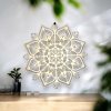 dekorace dřevěná vyřezávaná mandala