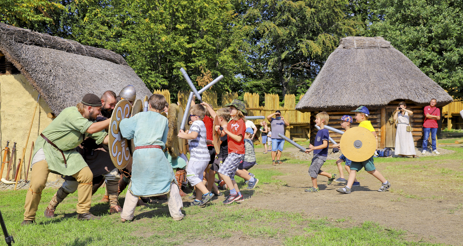 Do Archeoparku za starými Slovany