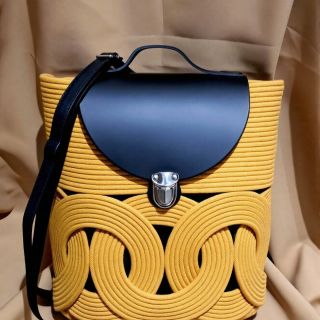 ⭐️kabelky/batoh, které si můžete objednat v jakékoliv barevné kombinaci 🪡.