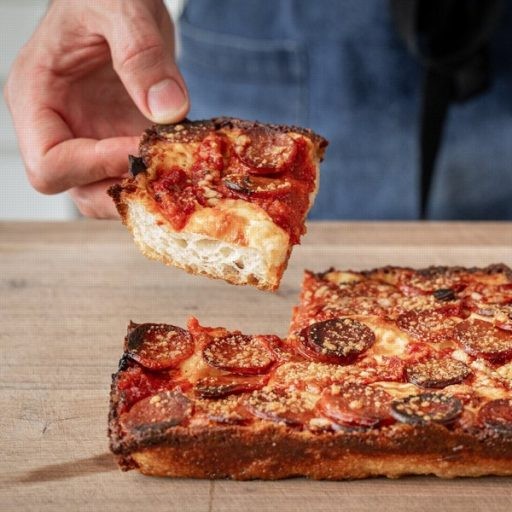 Šest stylů pizzy — od Neapole po Detroit